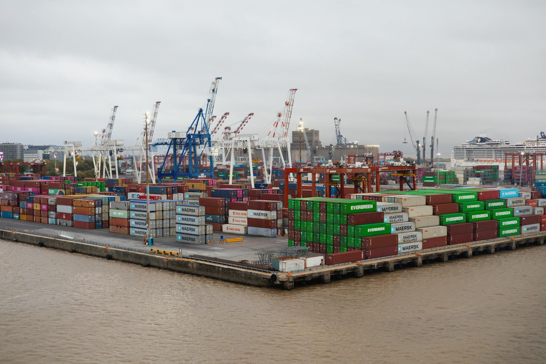 China Threatens Mexico with 50% Tariffs Over Trade Barriers