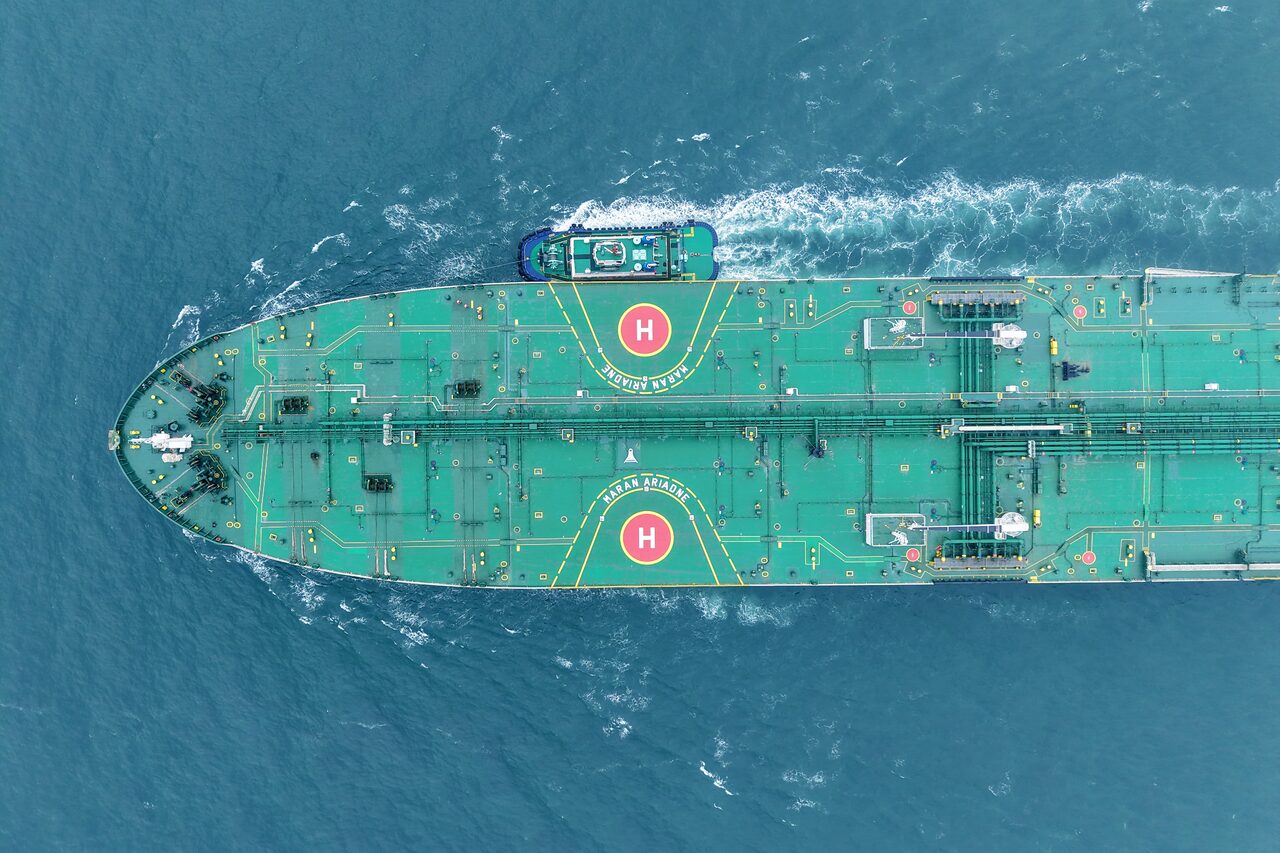 VLCC Rates Surge to $423K/Day as Hormuz Crisis Hits