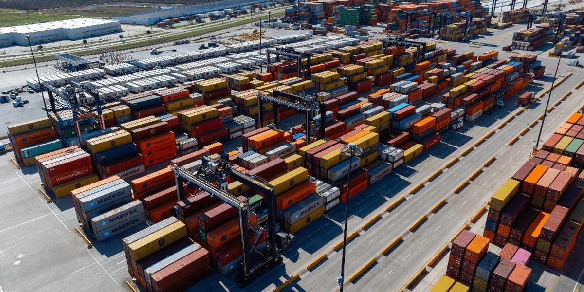 Houston’s Bulk Surge and Container Stagnation: Decoding America’s Strategic Supply Chain Pivot