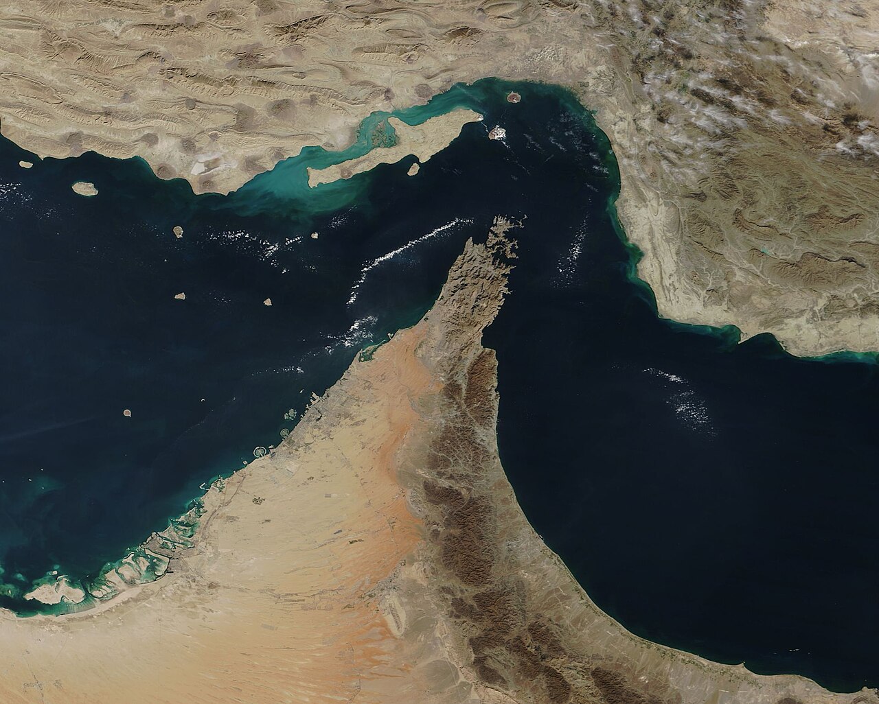Hormuz Strait Blockade Disrupts Asian Supply Chains: 5 Key Impacts
