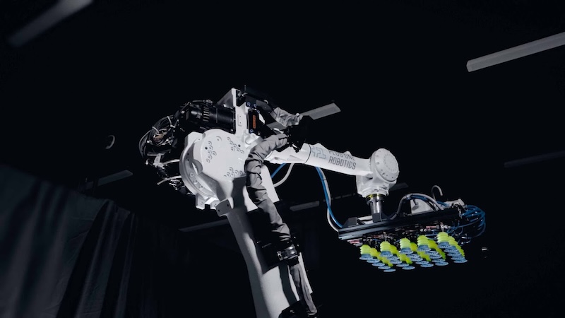 Plus One Robotics突破20亿次拣选，AI仓储机器人加速规模化落地