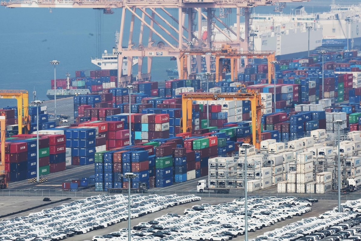 韩国4月前10天出口激增36.7%，半导体出口占比达34%