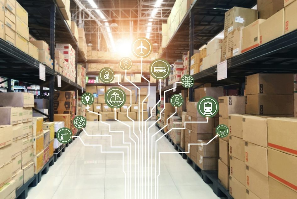 2026 Retail Supply Chain Trends: Centralization, Algorithms, Microfactories