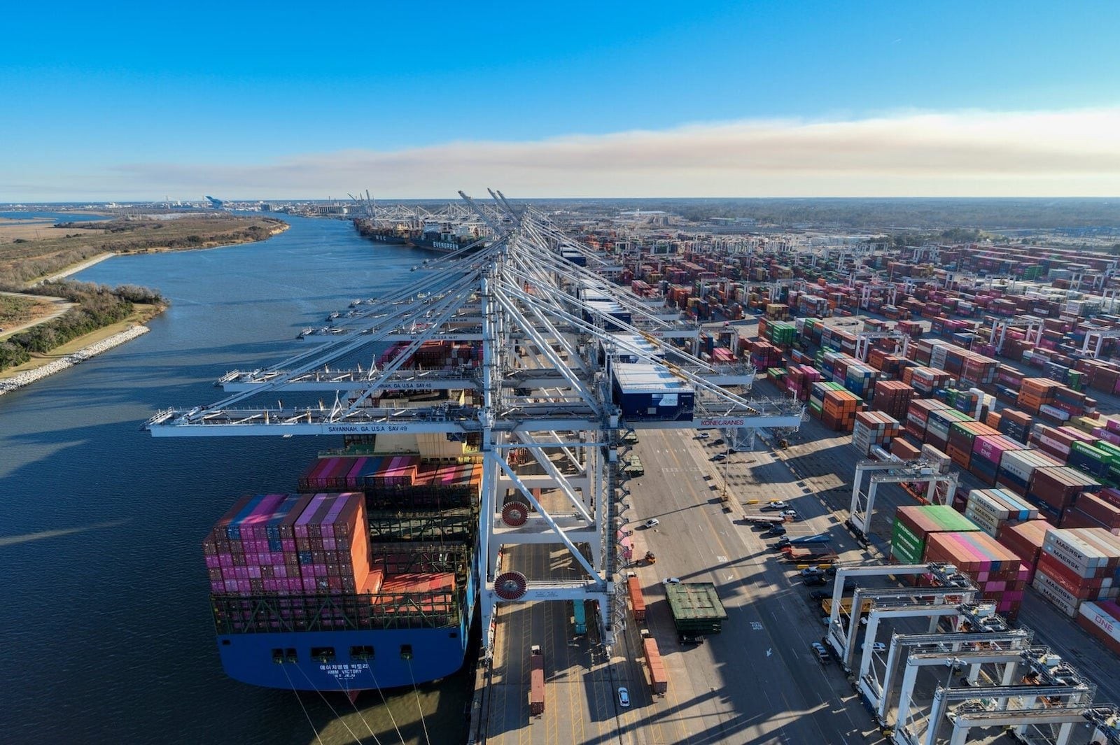 萨凡纳港集装箱吞吐量下滑14% — gCaptain
