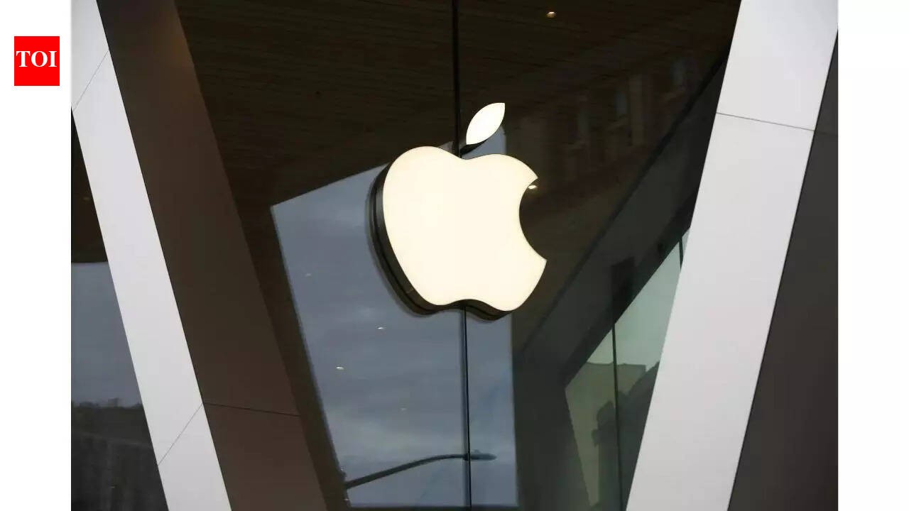 Apple Returns to Intel After 6 Years Amid Supply Chain Strain — timesofindia.indiatimes.com