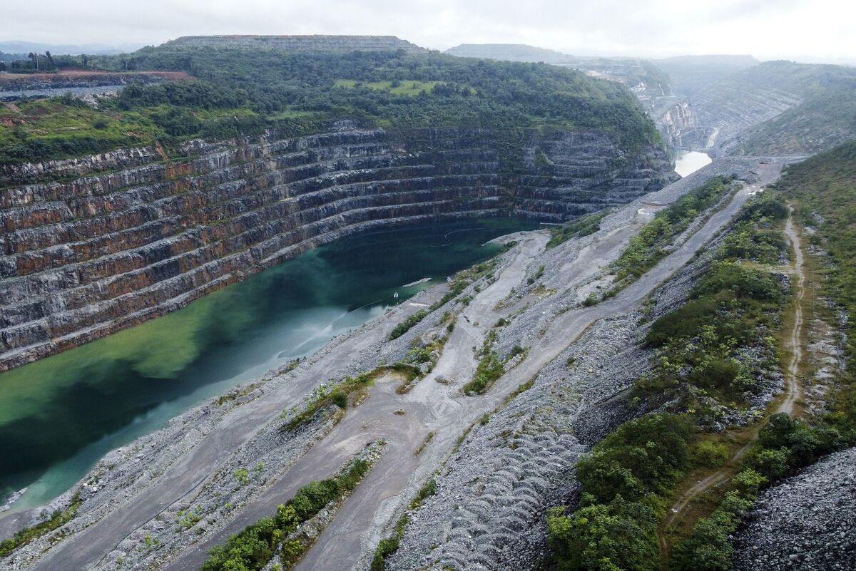 Ghana Seeks 30% of Large Gold Mines’ Output for Local Refineries