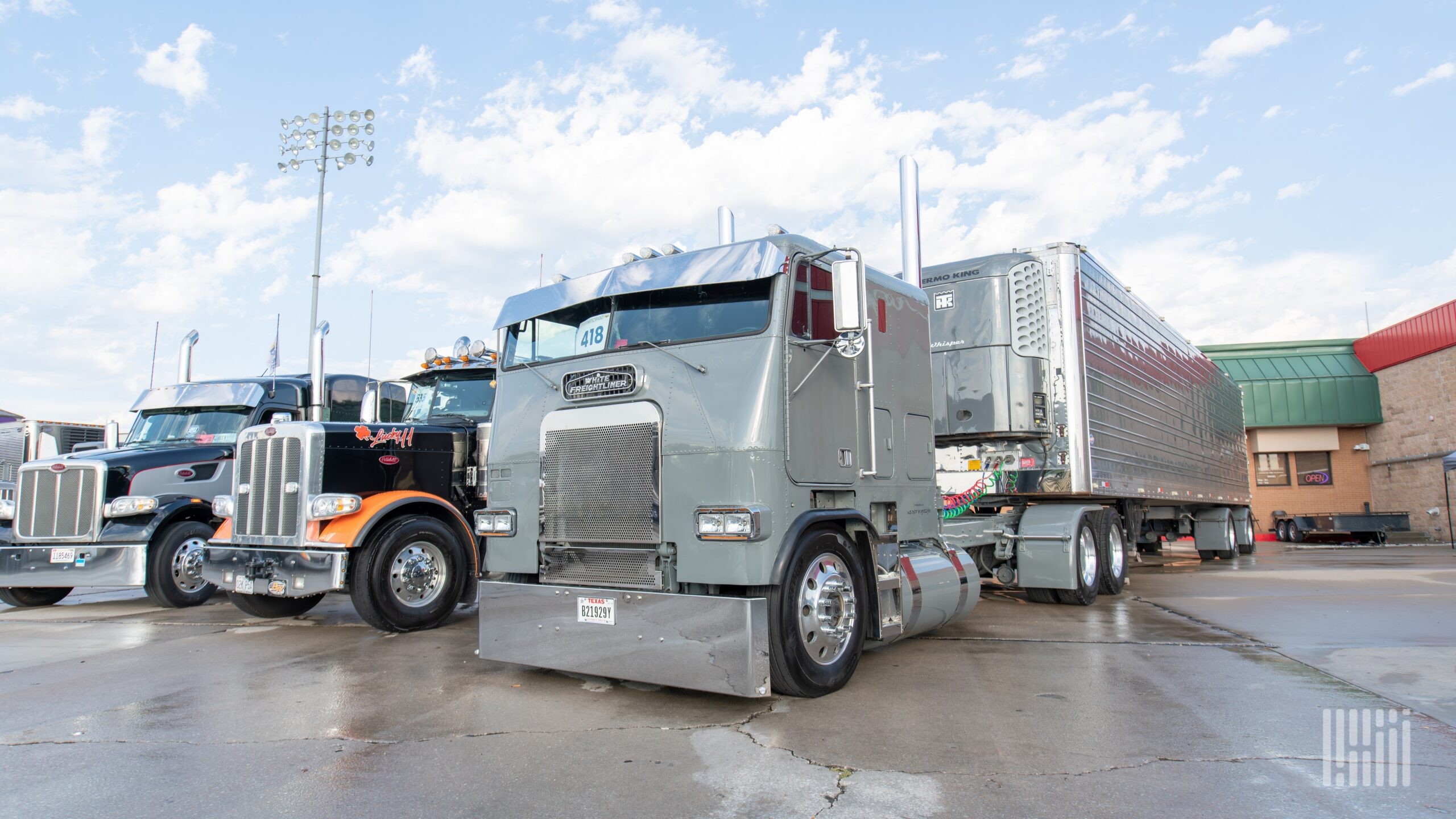U.S. Truck Capacity Hits 43-Month Low Amid Record Freight Rates