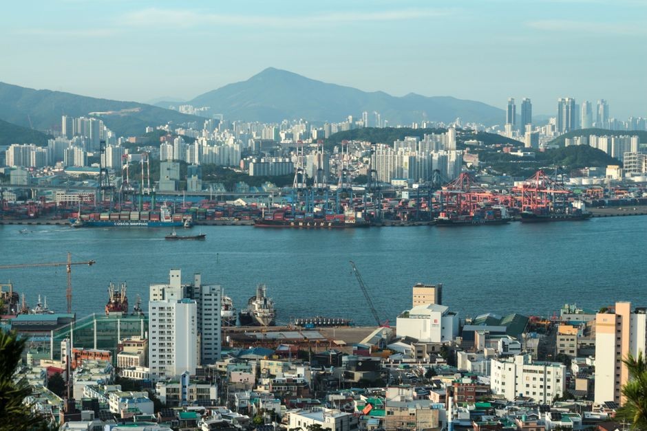 全球芯片供应链跨70国流转，台积电占先进制程70%份额