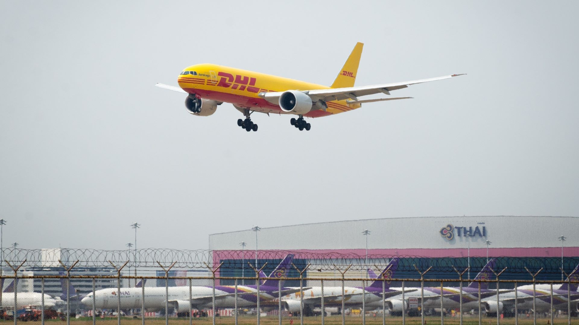 DHL charters Boeing 777 freighters for 6 weekly Asia–Midwest flights